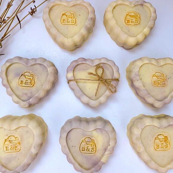 💜French Lavender Shea Butter Handmade Soap - Picture 5 of 5